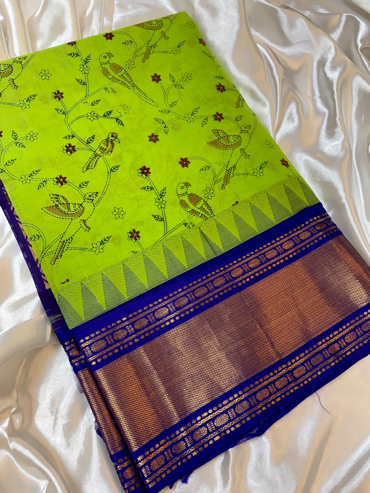 Gadwal Cotton Lime green  saree with Royal  blue,  wide zari (bronge/gold-toned) border