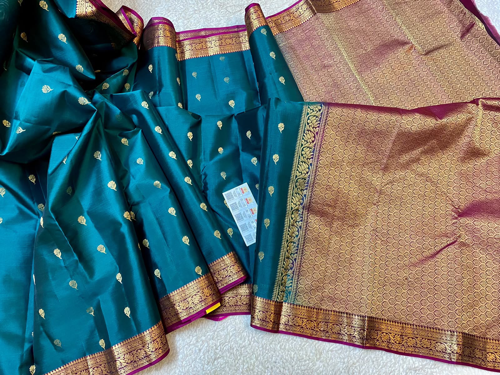 Vintage Kanchi Pattu teal green  with  ,purple  edge gold zari border