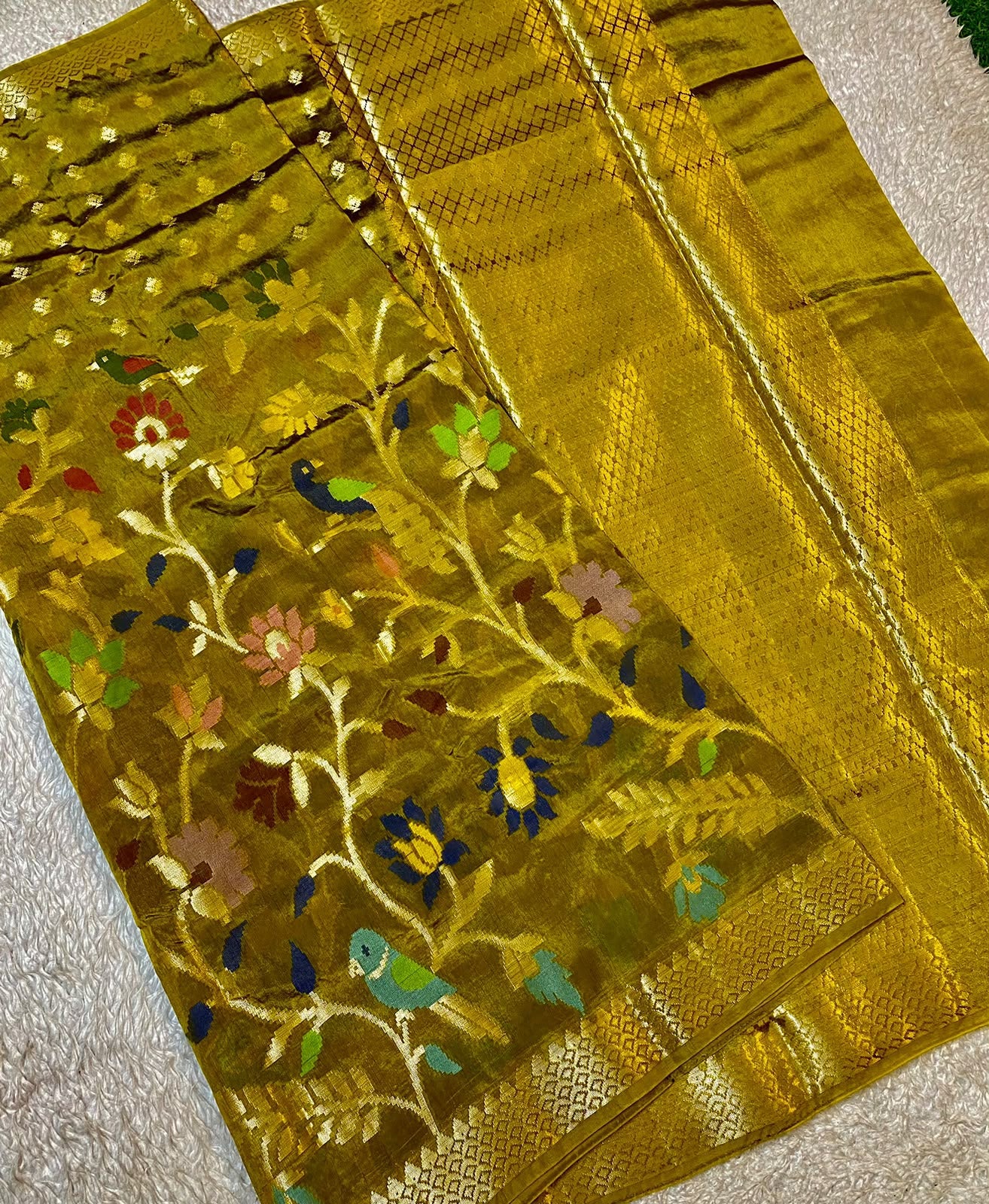 Yellow Shade Banarasi Jamdani Pattu