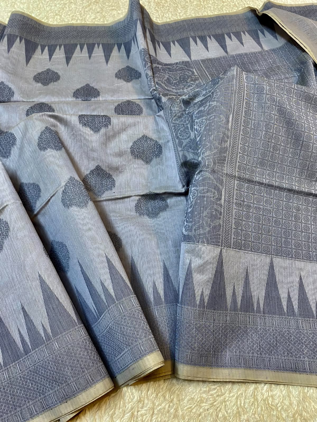 Handloom Gray Chanderi Silk Cotton Saree