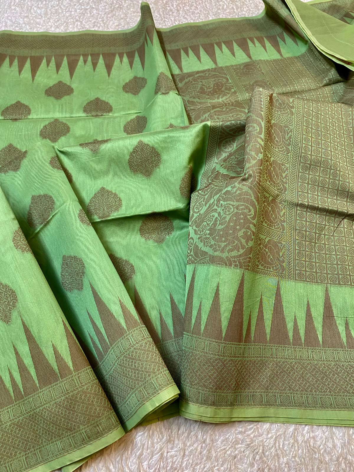 Handloom Light Green Chanderi Silk Cotton Saree